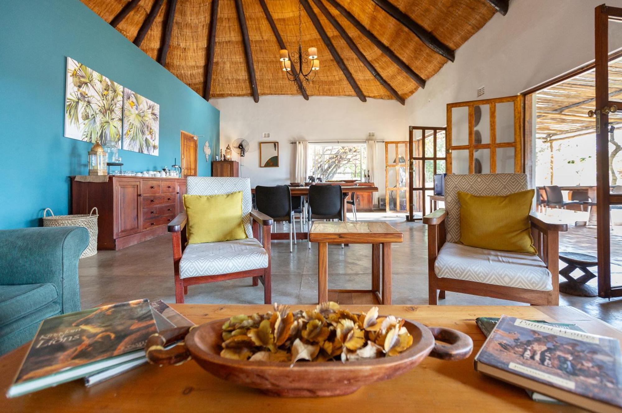 Drift Inn Victoria Falls Exteriör bild