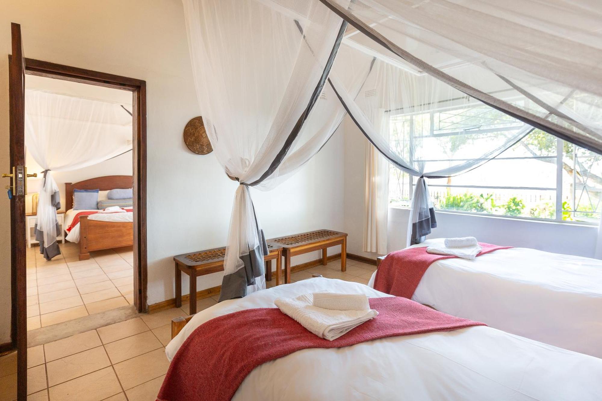Drift Inn Victoria Falls Exteriör bild